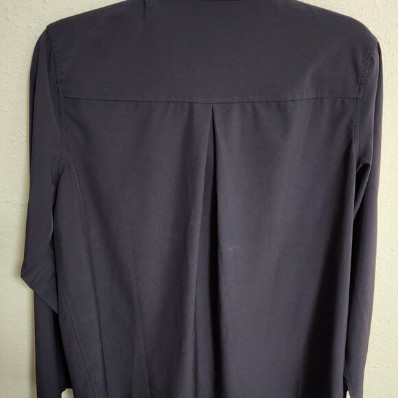 Quince Performance Tech Blouse Navy Medium - Picture 4 of 8
